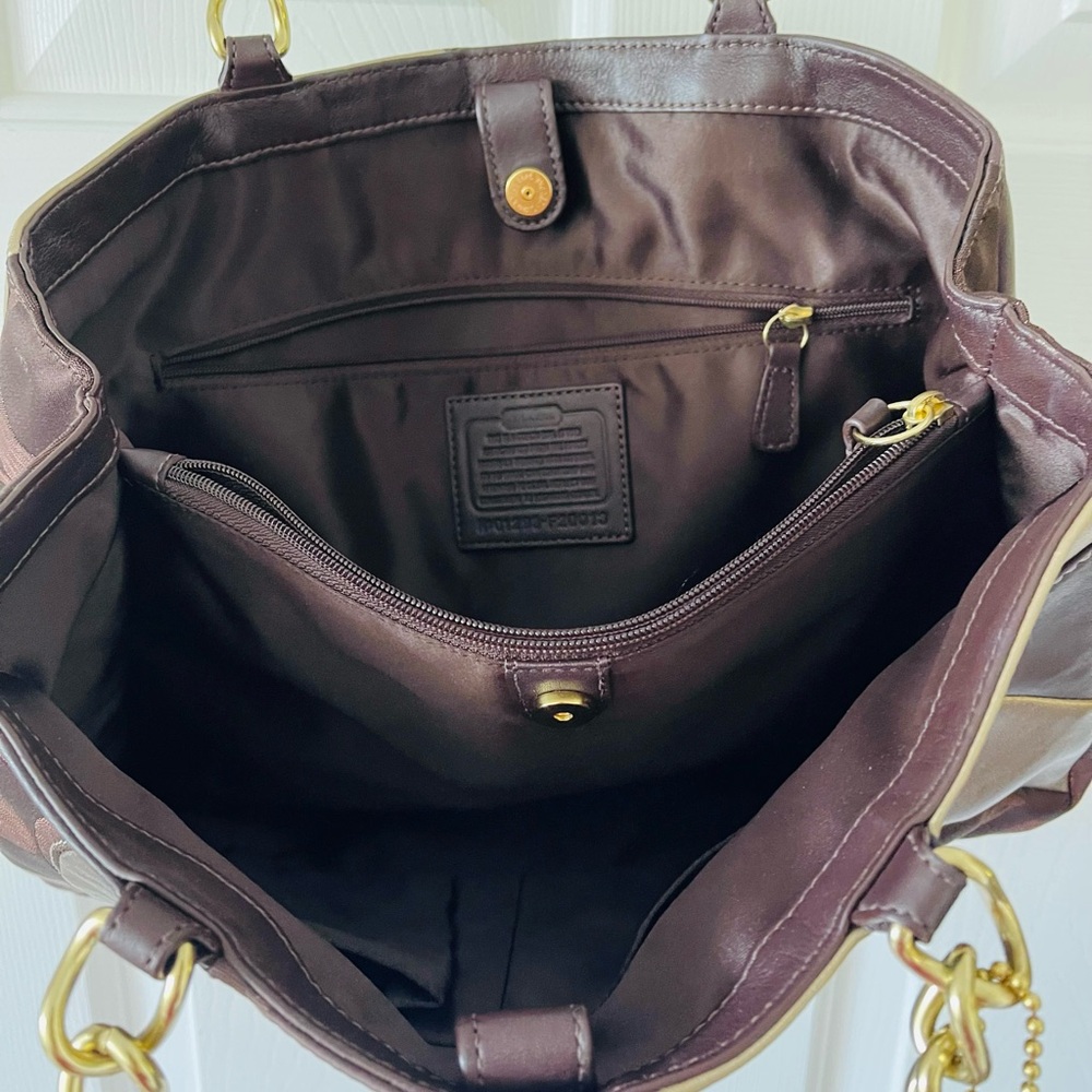 Authentic Coach - Picture 7 of 8